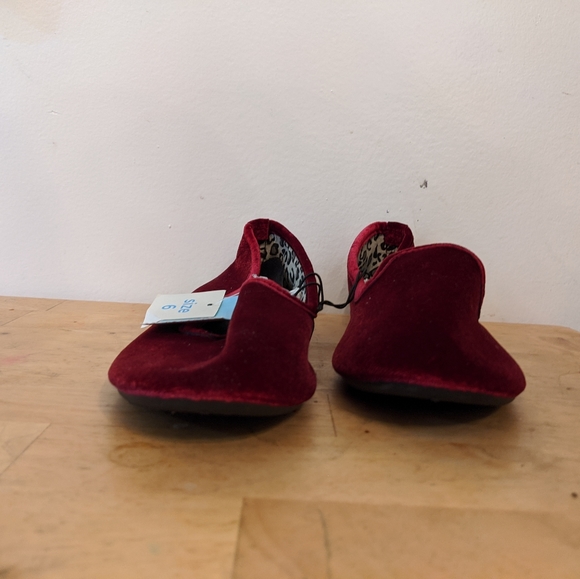 Velvet Mules - Picture 3 of 3